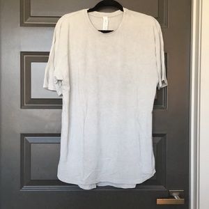Lululemon grey casual tee